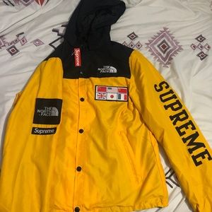 Supreme North Face Flags Jacket